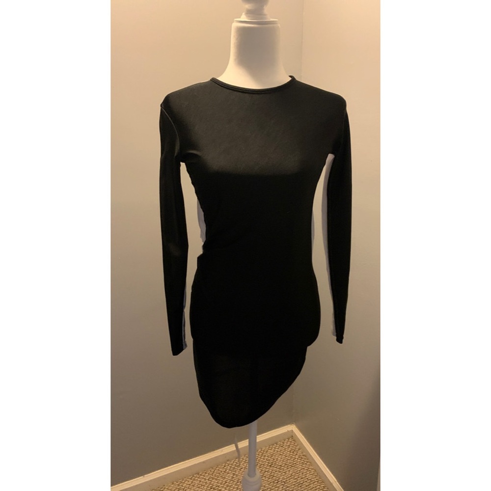 One Size Black & White  Stretchy, backless Dress